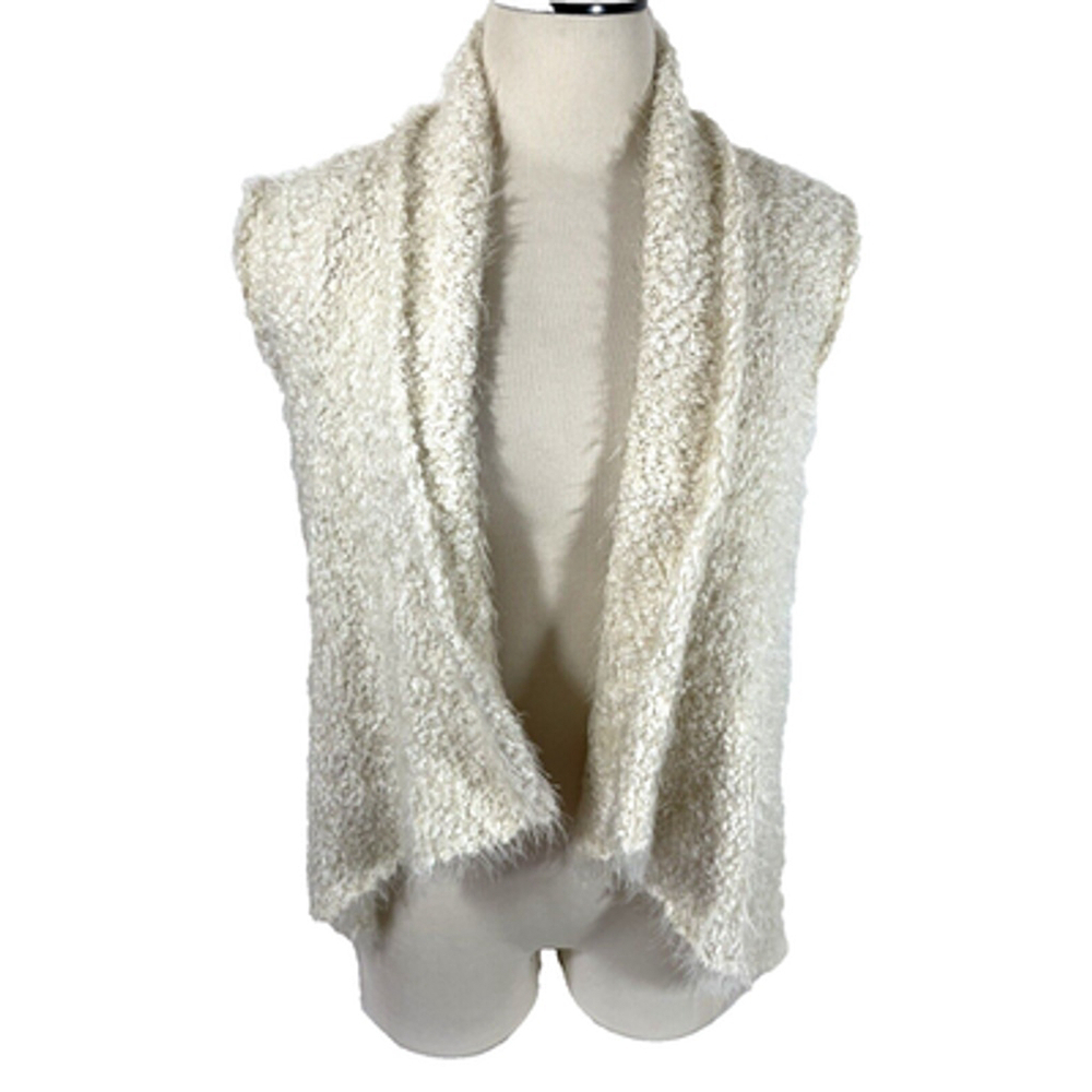 NWT Altar'd State Ivory Fuzzy Open Vest with Pockets Sz XS
